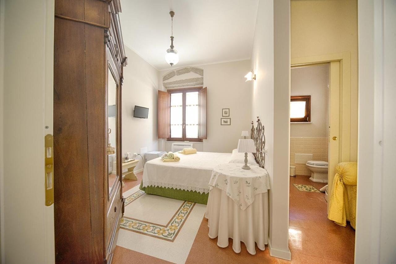 B&B A casa di Teresa Olbia Bagian luar foto