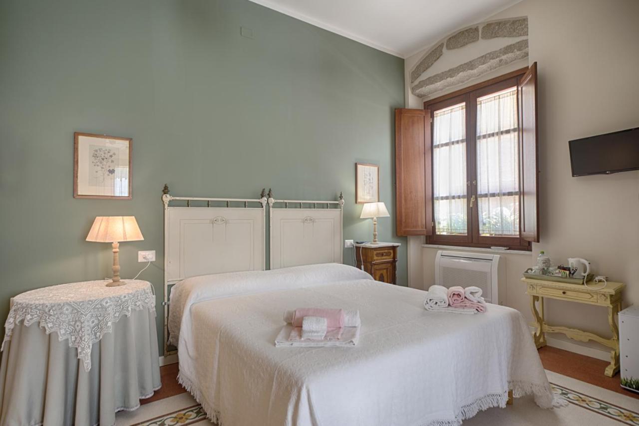 B&B A casa di Teresa Olbia Bagian luar foto