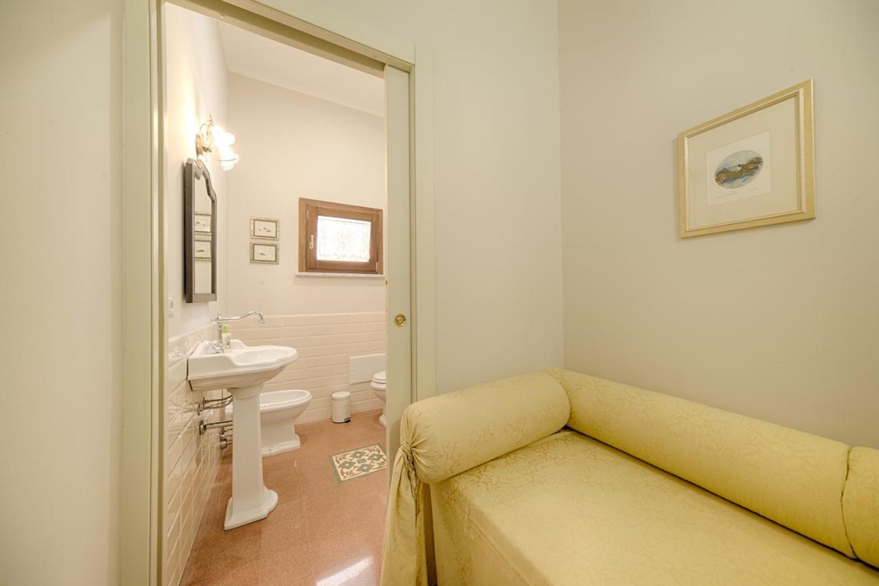 B&B A casa di Teresa Olbia Bagian luar foto