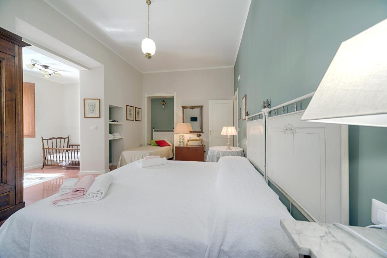 B&B A casa di Teresa Olbia Bagian luar foto