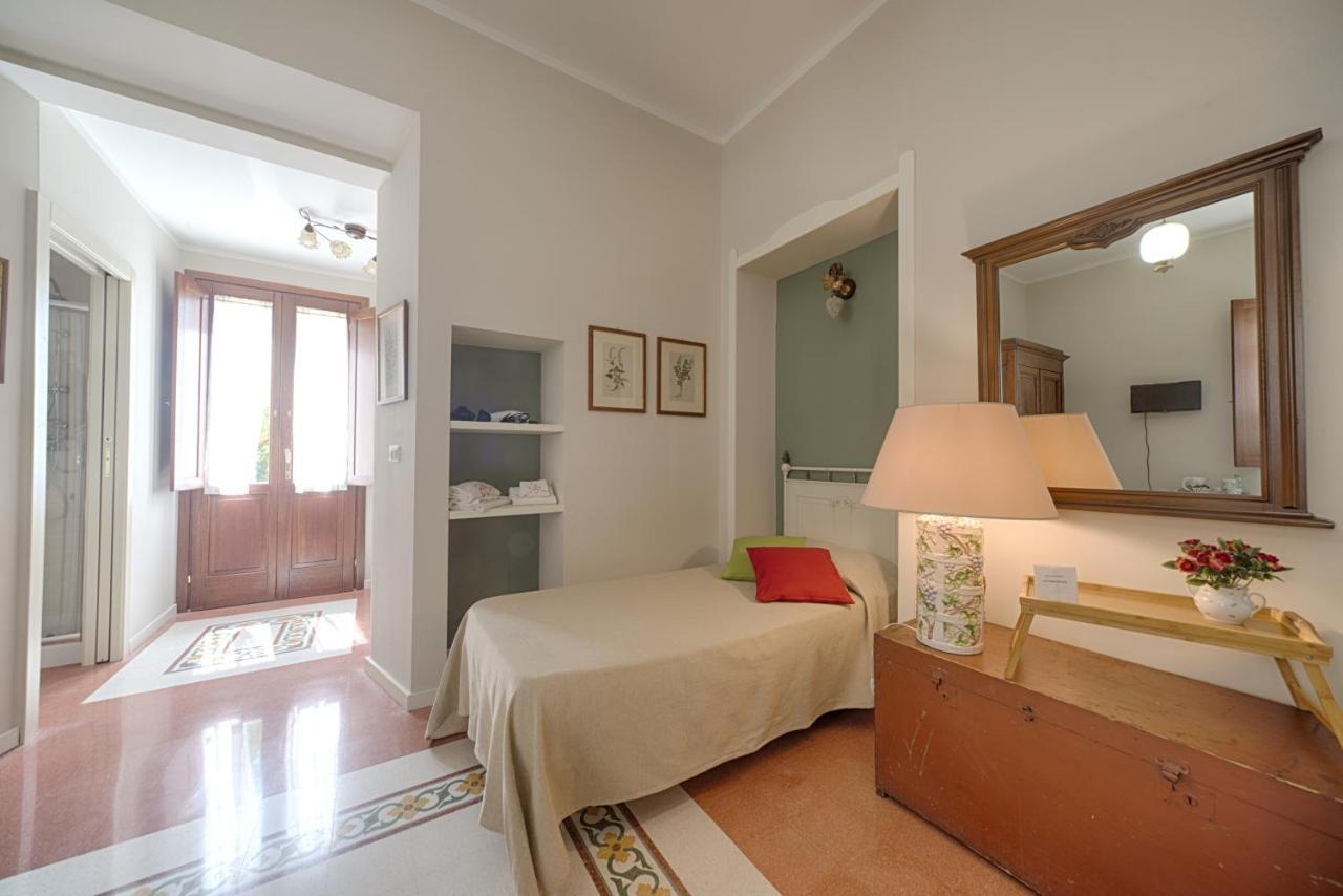 B&B A casa di Teresa Olbia Bagian luar foto